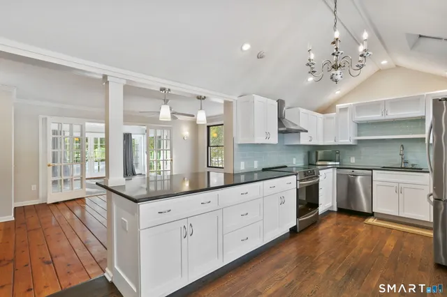 $9,500 | 815 Valley Road, New Canaan, CT 06840