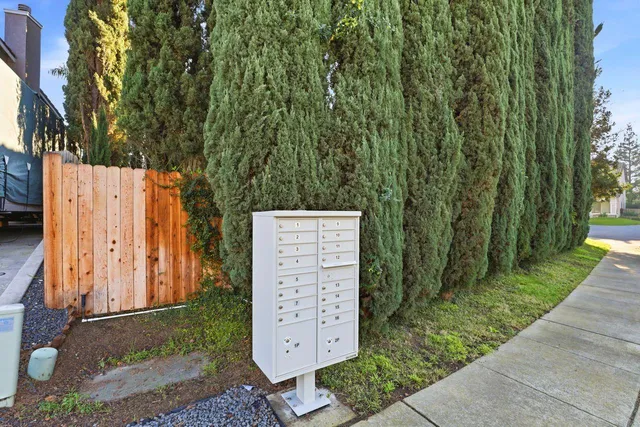 $689,000 | 8753 Cypress Creek Way, Elk Grove, CA 95758