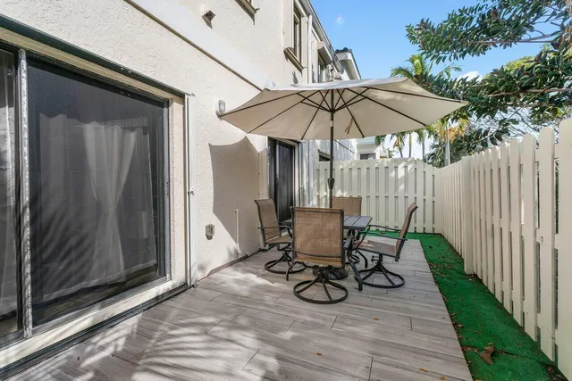 $3,200 | 820 Bella Vista Court South, Unit 20, Jupiter, FL 33477