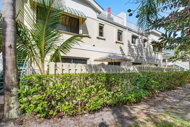 $3,200 | 820 Bella Vista Court South, Unit 20, Jupiter, FL 33477