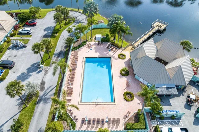 $3,200 | 820 Bella Vista Court South, Unit 20, Jupiter, FL 33477