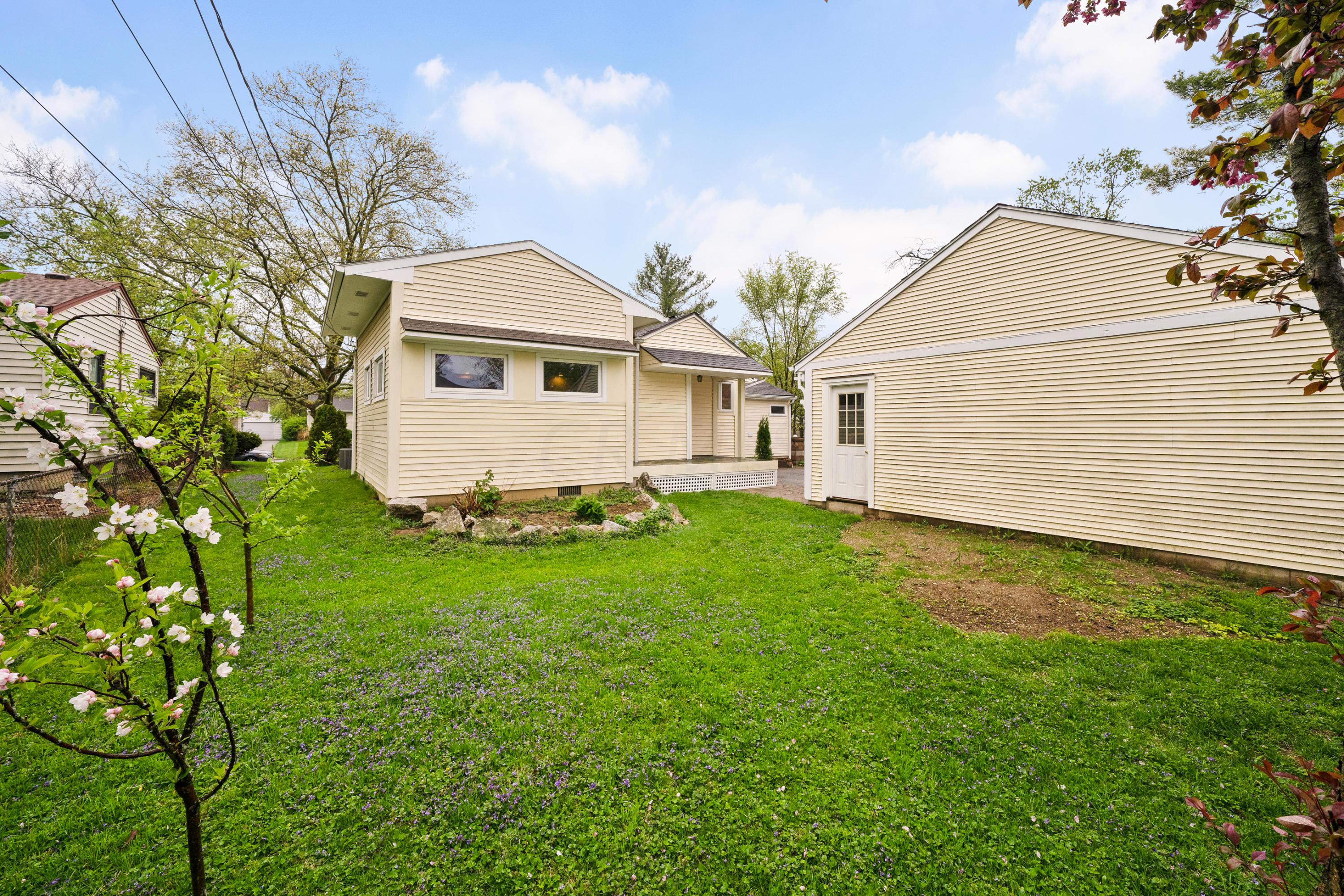 2467 Shrewsbury Road Columbus, OH 43221 - Photo 29 of 31