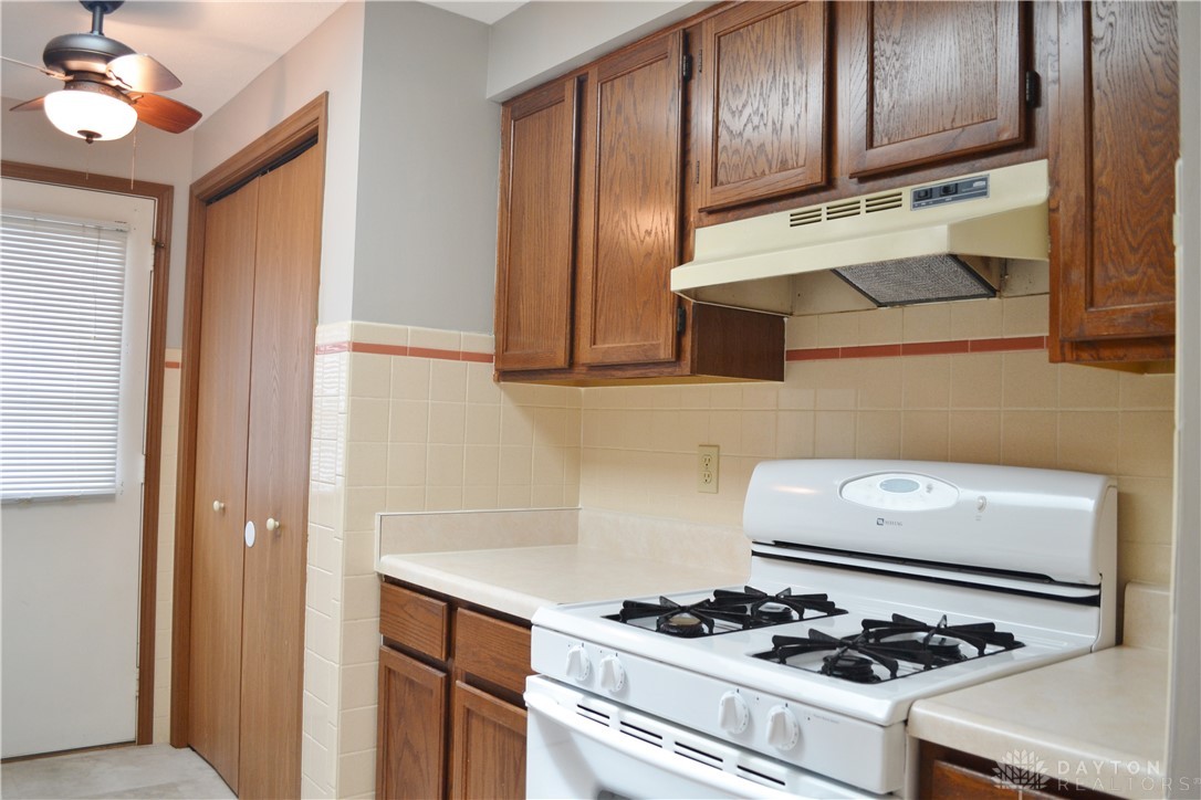 4430 Ridgewood Road East Springfield, OH 45503 - Photo 8 of 31