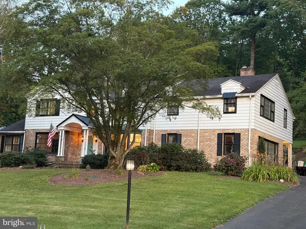 $599,900 | 1621 Howard Avenue, Pottsville, PA 17901