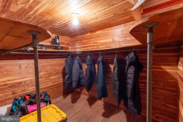 $674,900 | 1621 Howard Avenue, Pottsville, PA 17901