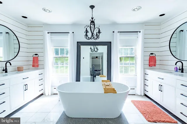 $674,900 | 1621 Howard Avenue, Pottsville, PA 17901