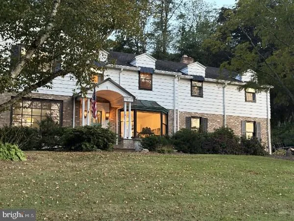 $569,900 | 1621 Howard Avenue, Pottsville, PA 17901