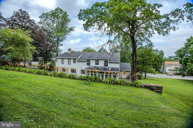 $674,900 | 1621 Howard Avenue, Pottsville, PA 17901