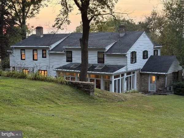 $674,900 | 1621 Howard Avenue, Pottsville, PA 17901