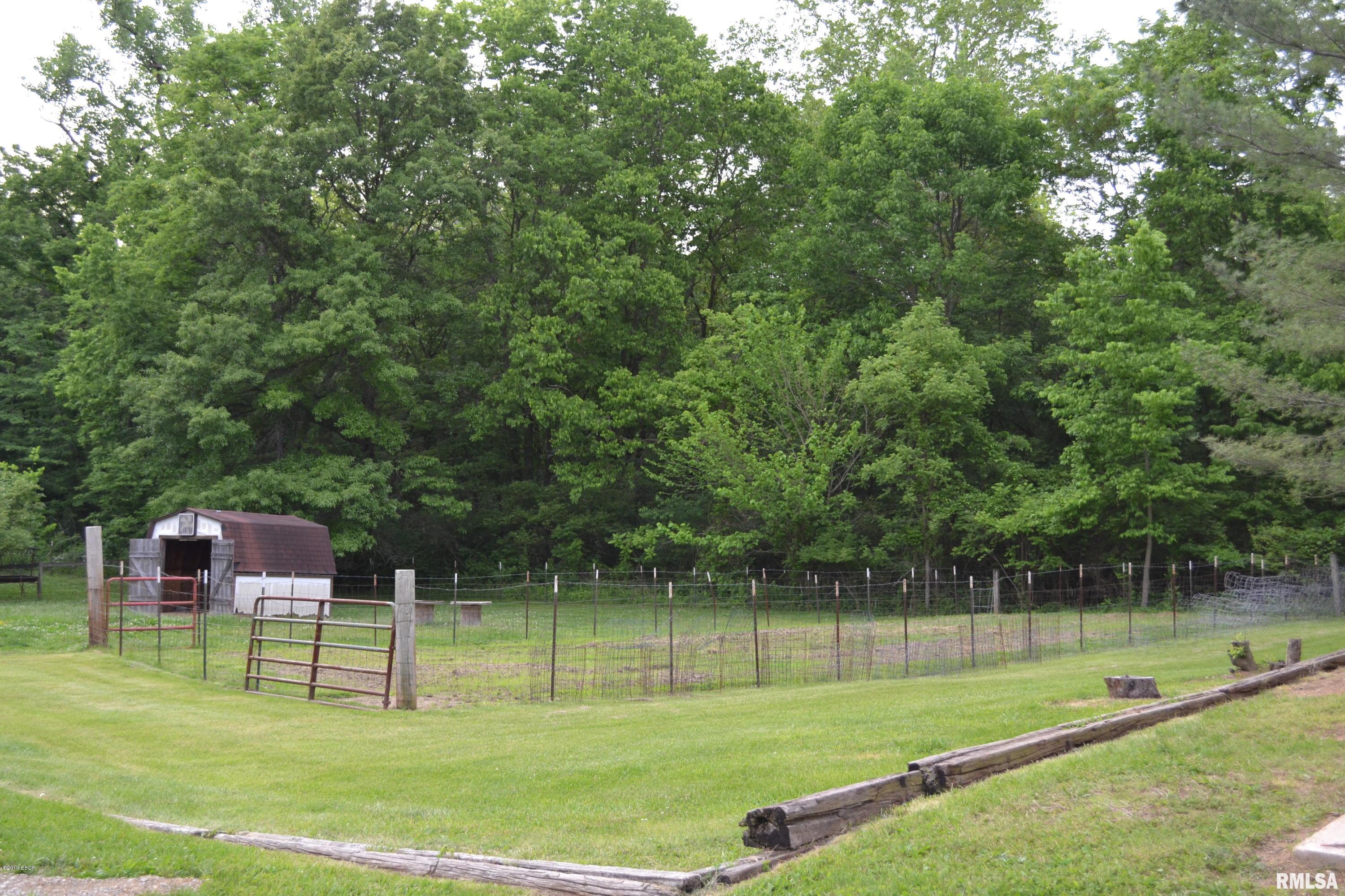1625 Zion Hill Road Centralia, IL 62801 - Photo 11 of 31 Gallery Image 11