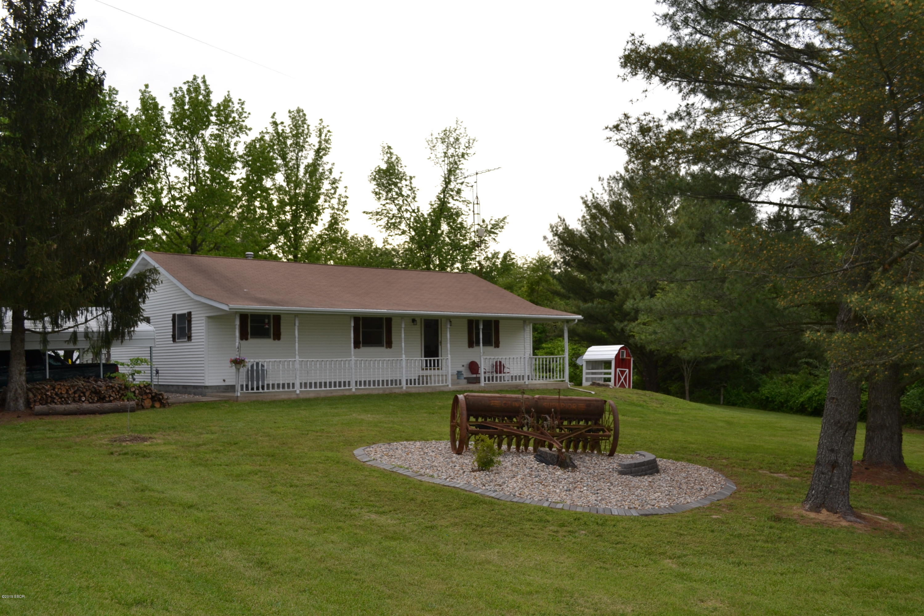 1625 Zion Hill Road Centralia, IL 62801 - Photo 2 of 31 Gallery Image 2