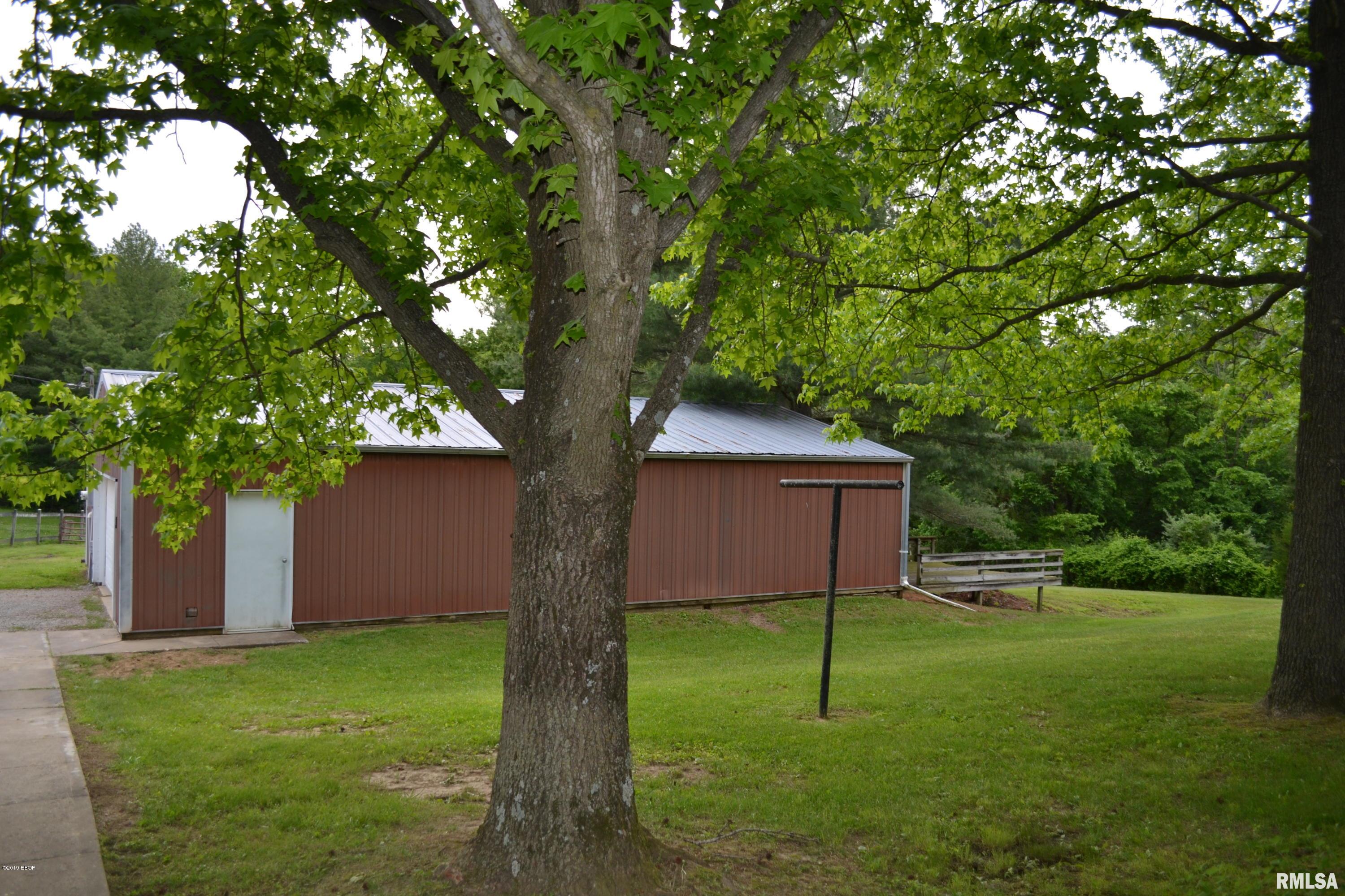 1625 Zion Hill Road Centralia, IL 62801 - Photo 9 of 31 Gallery Image 9