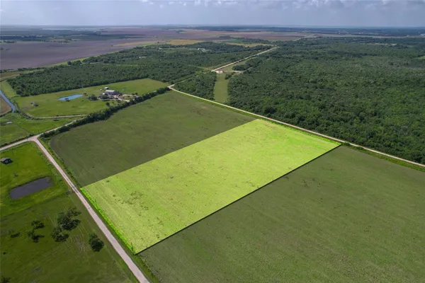 a view of a outdoor space