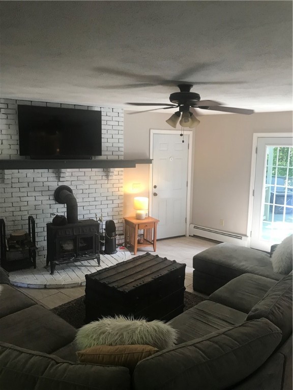 14 Wolf Hill Road Smithfield, RI 02917 - Photo 4 of 29