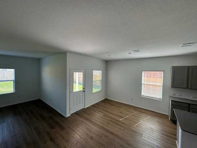 $2,299 | 227 Milliner Loop, Hutto, TX 78634