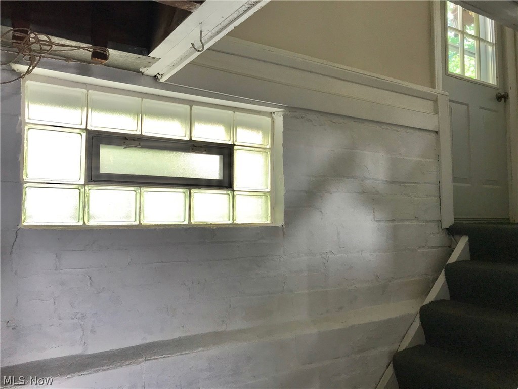 4548 Liberty Road Cleveland, OH 44121 - Photo 14 of 22