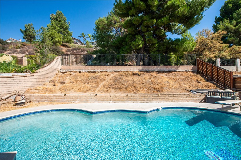 29262 Florabunda Road Canyon Country, CA 91387 - Photo 23 of 27 a view of a yard with large trees