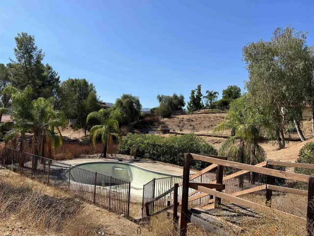 $569,000 | 16333 Oak Springs Drive, Ramona, CA 92065