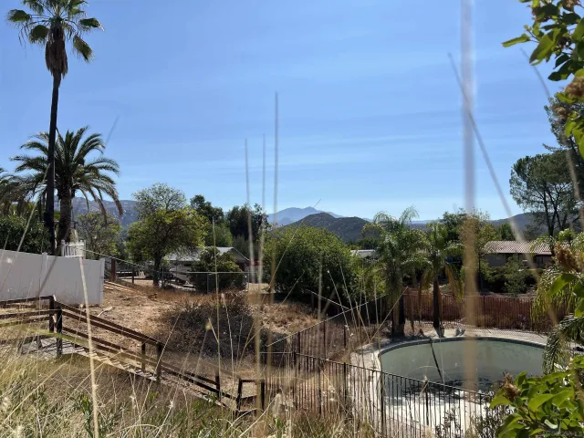 $569,000 | 16333 Oak Springs Drive, Ramona, CA 92065