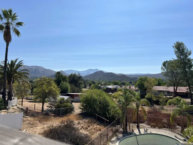 $569,000 | 16333 Oak Springs Drive, Ramona, CA 92065