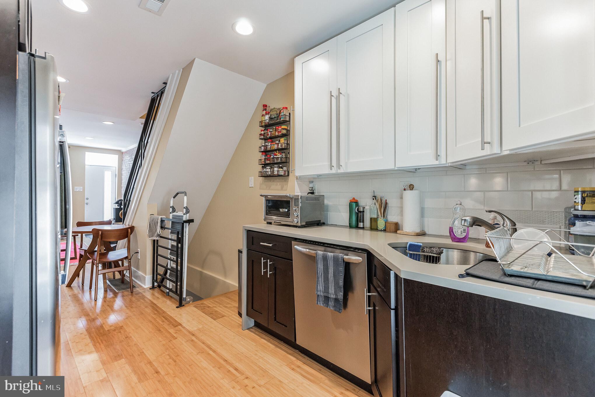 2035 Mountain Street Philadelphia, PA 19145 - Photo 16 of 30