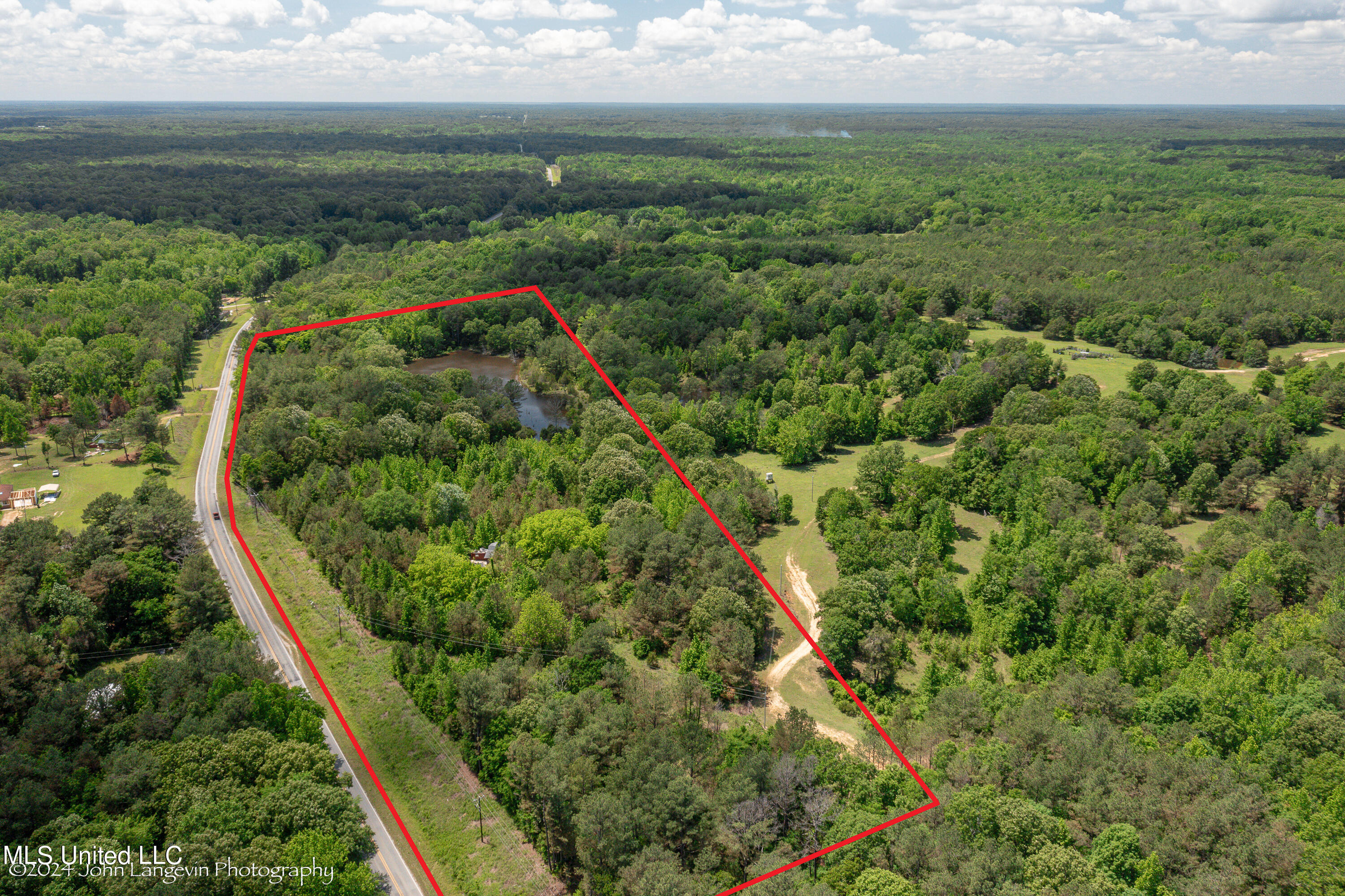 Wall Hill Road Byhalia, MS 38611 - Photo 10 of 12 928 Wall Hill Road-Drone-2-Lines