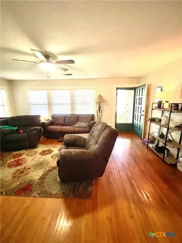 $154,000 | 109 East Heard Street, Ganado, TX 77962