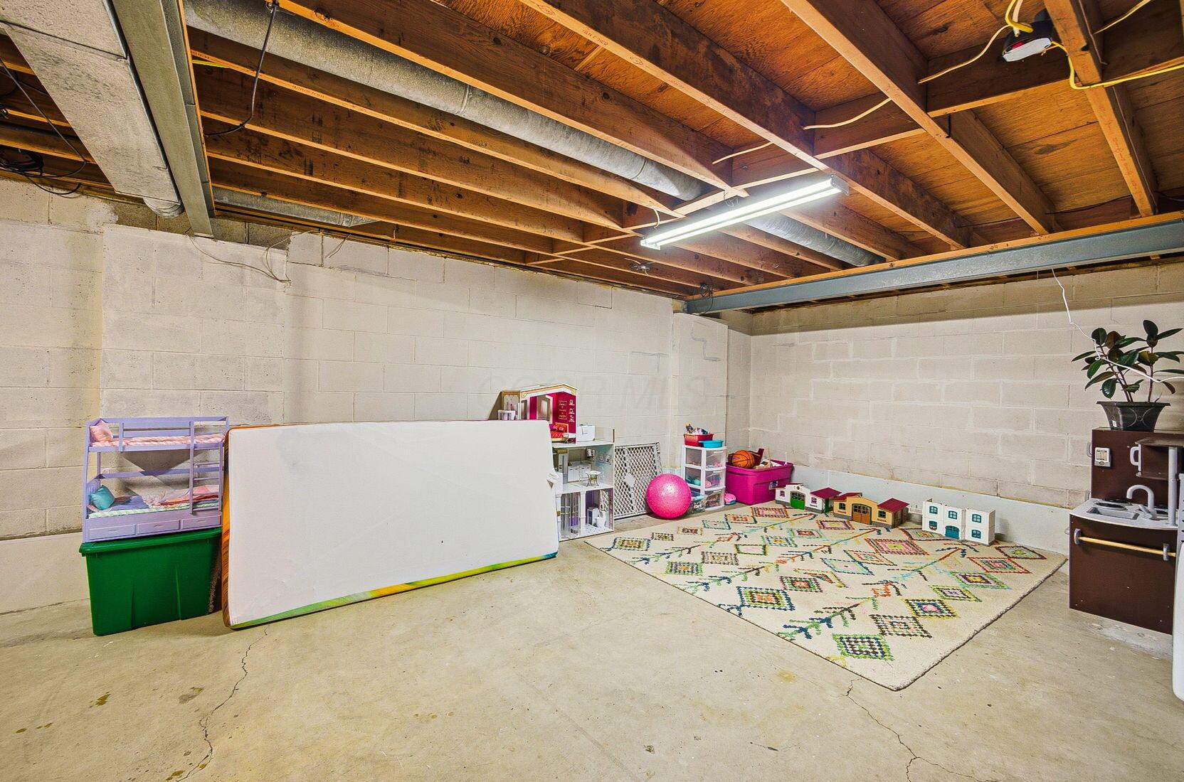 511 Mowrer Road Circleville, OH 43113 - Photo 20 of 30 34-web-or-mls-Seth Sias - 511 Mowrer Rd,