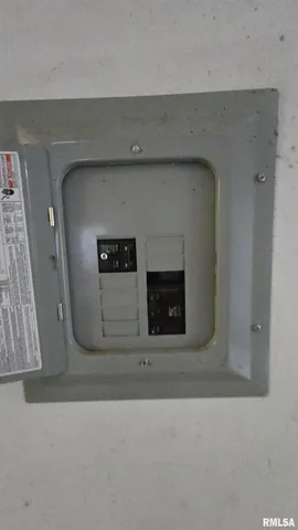 10365 Highway 146, Buncombe, IL 62912