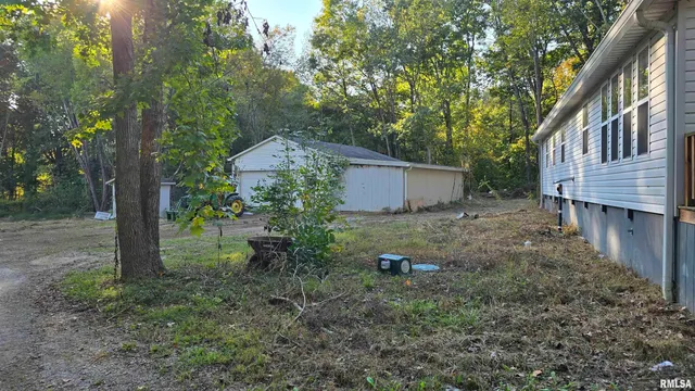 10365 Highway 146, Buncombe, IL 62912