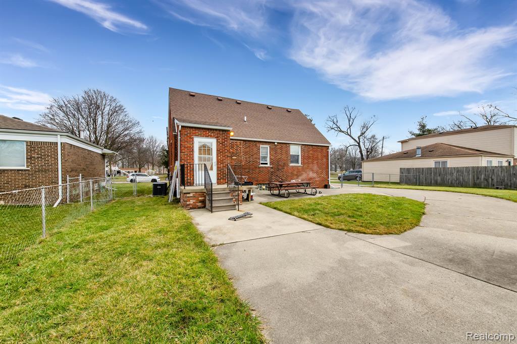 27669 Campbell Road Warren, MI 48093 - Photo 32 of 32
