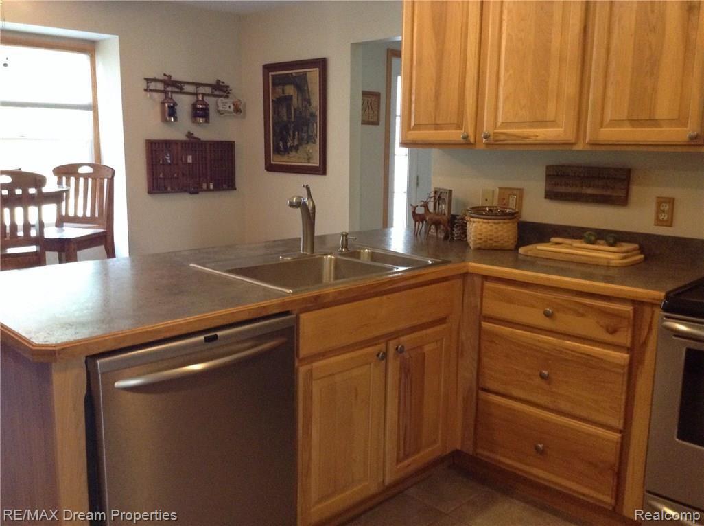 6490 Golf Club Road Howell, MI 48843 - Photo 17 of 66 image.jpg