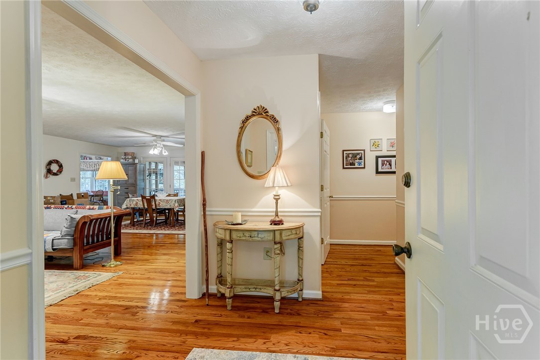 1348 Barwick Hill Road Comer, GA 30629 - Photo 38 of 40 Foyer entryway