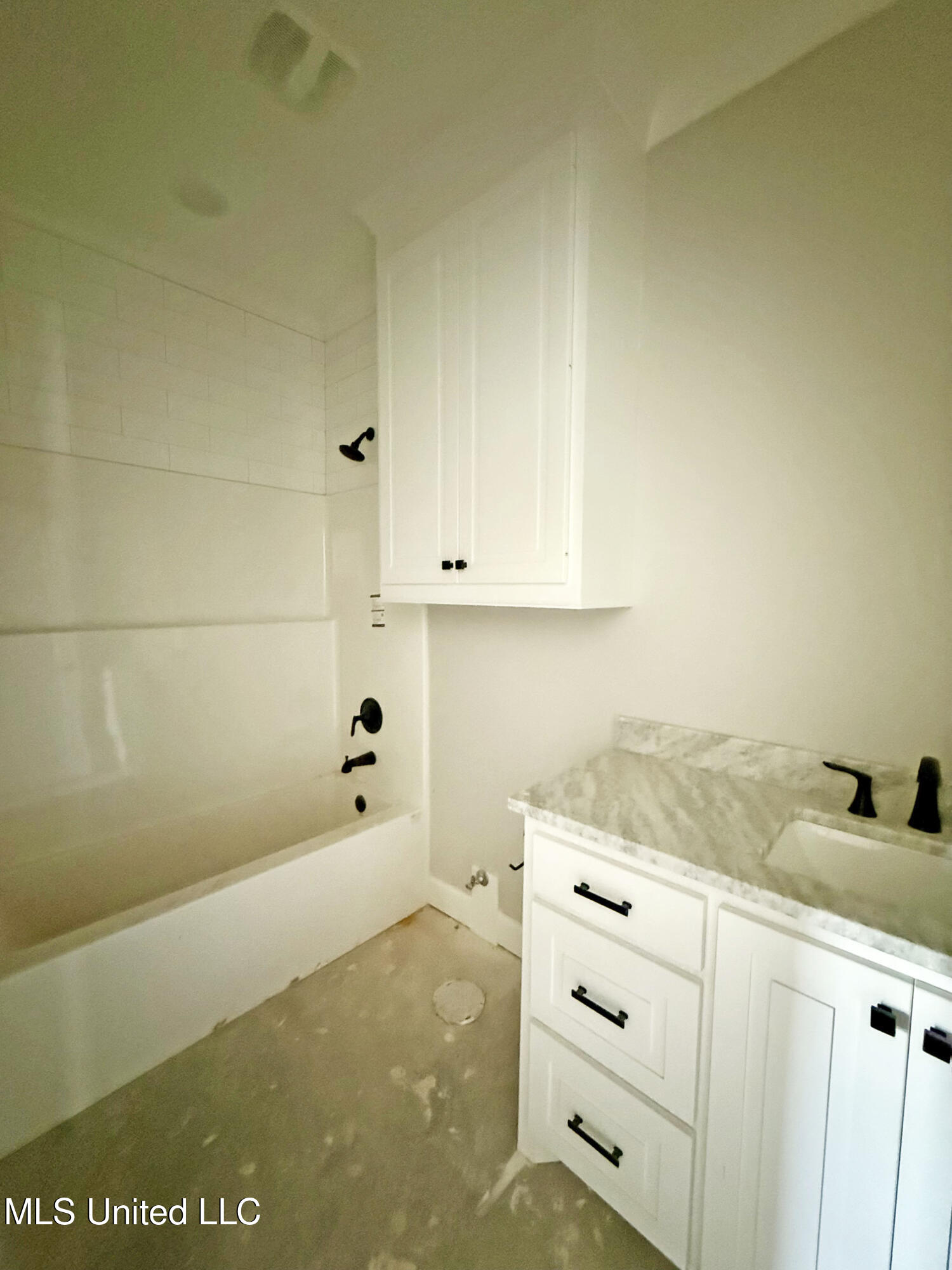 215 Wethersfield Drive Florence, MS 39073 - Photo 13 of 21 IMG_1324