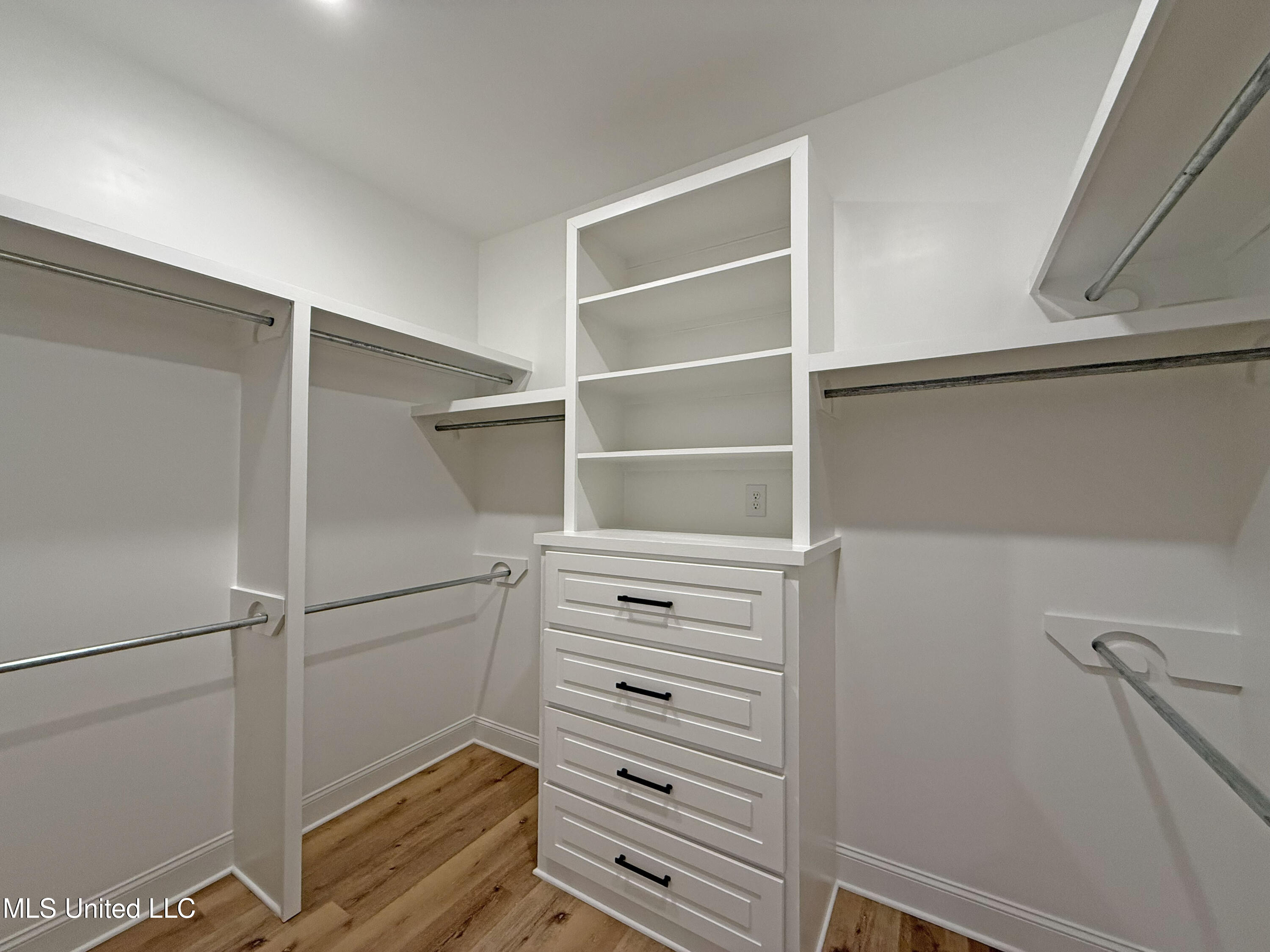 215 Wethersfield Drive Florence, MS 39073 - Photo 14 of 30 IMG_4540