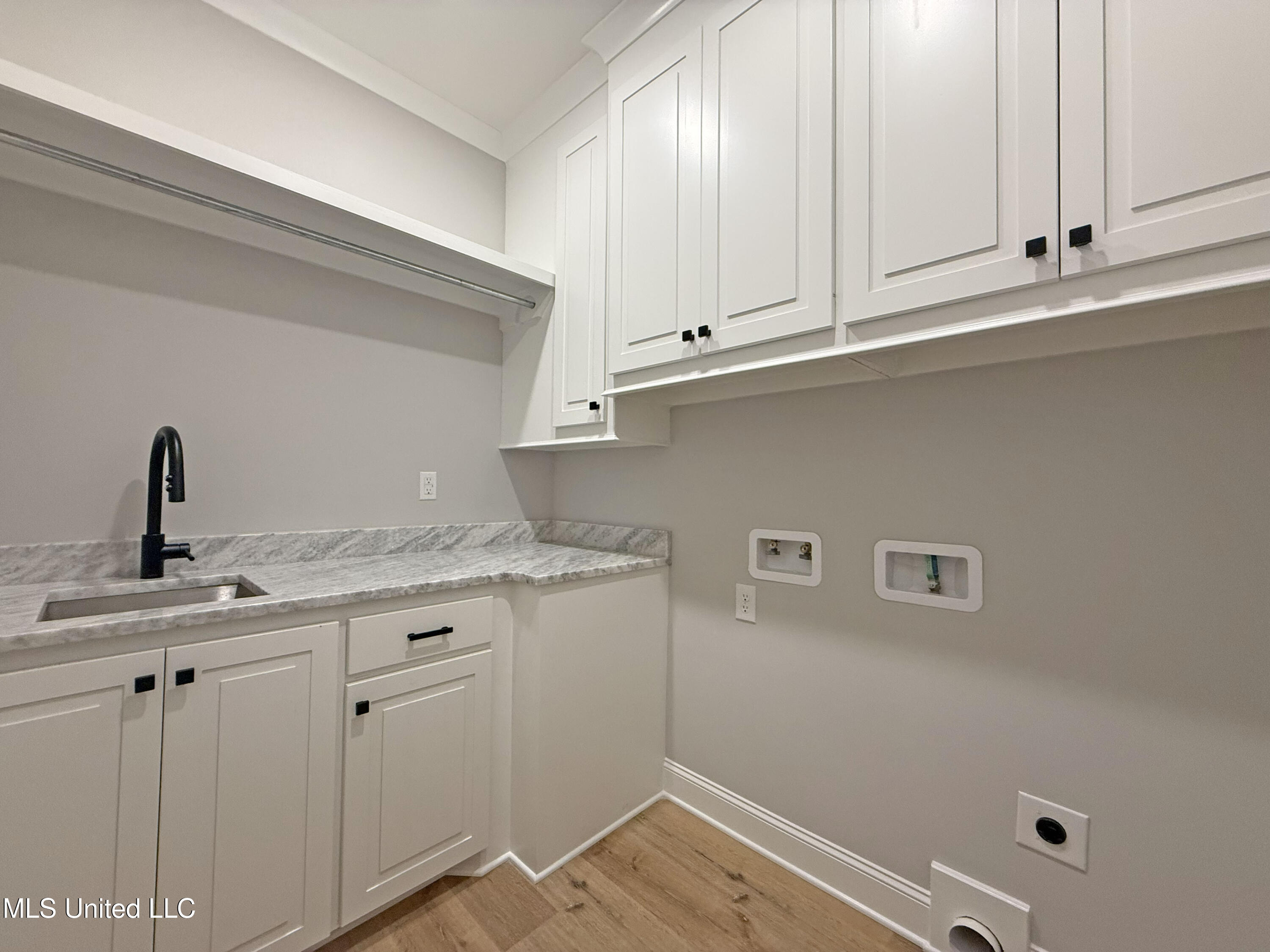 215 Wethersfield Drive Florence, MS 39073 - Photo 16 of 30 IMG_4545