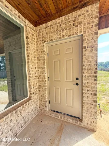 $368,500 | 215 Wethersfield Drive, Florence, MS 39073