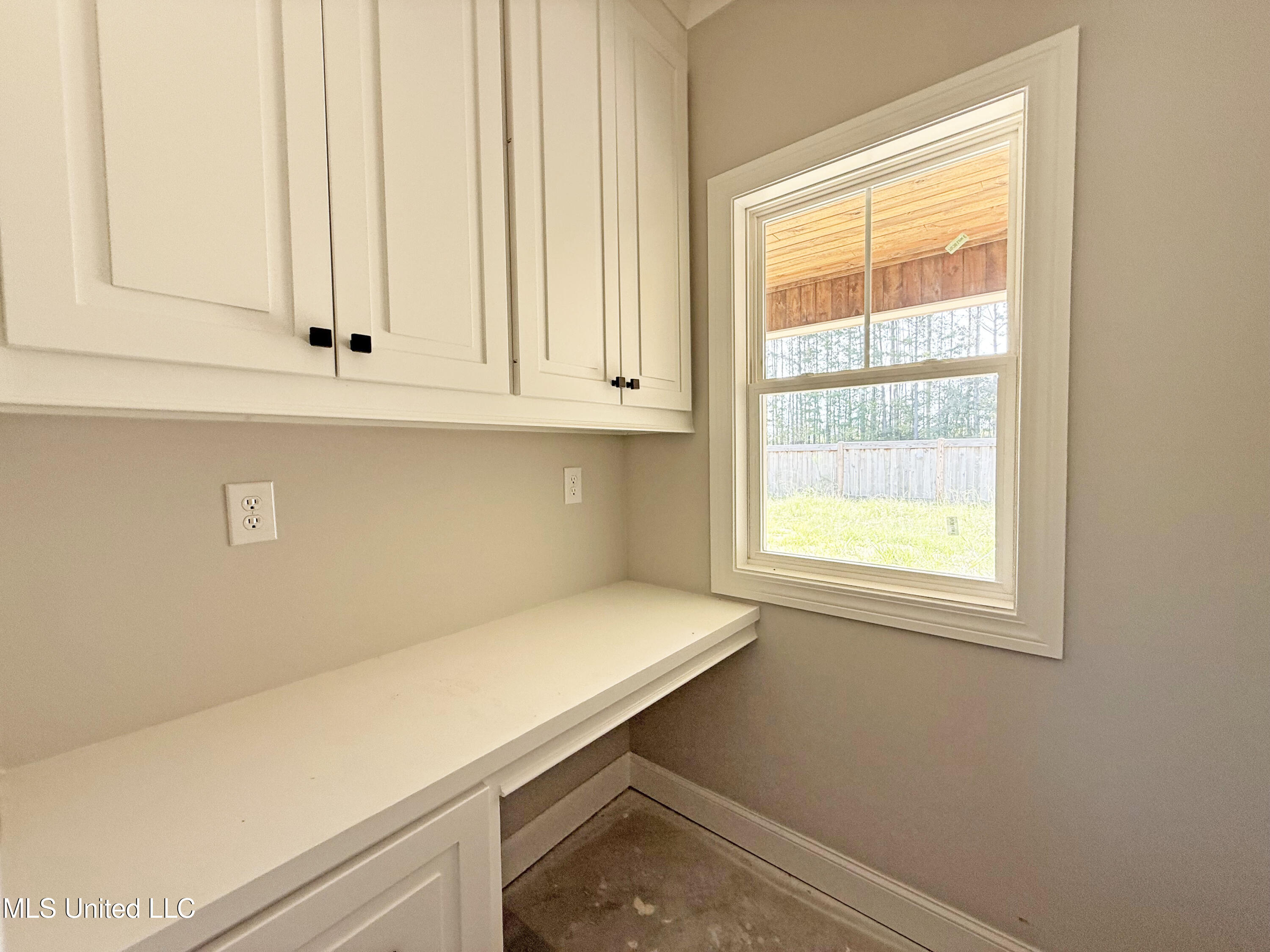 215 Wethersfield Drive Florence, MS 39073 - Photo 9 of 21 IMG_1318