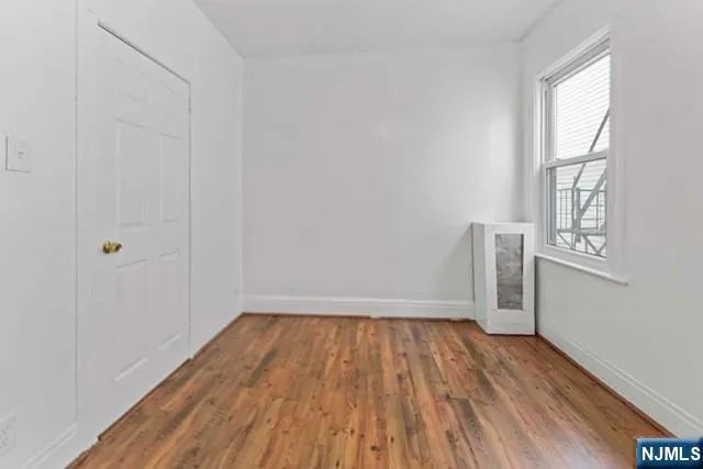 $575,000 | 176 North 16th Street, East Orange, NJ 07017