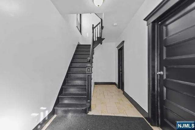 $575,000 | 176 North 16th Street, East Orange, NJ 07017