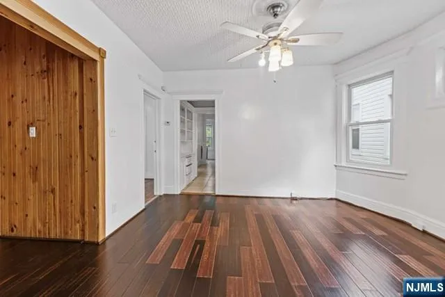 $575,000 | 176 North 16th Street, East Orange, NJ 07017