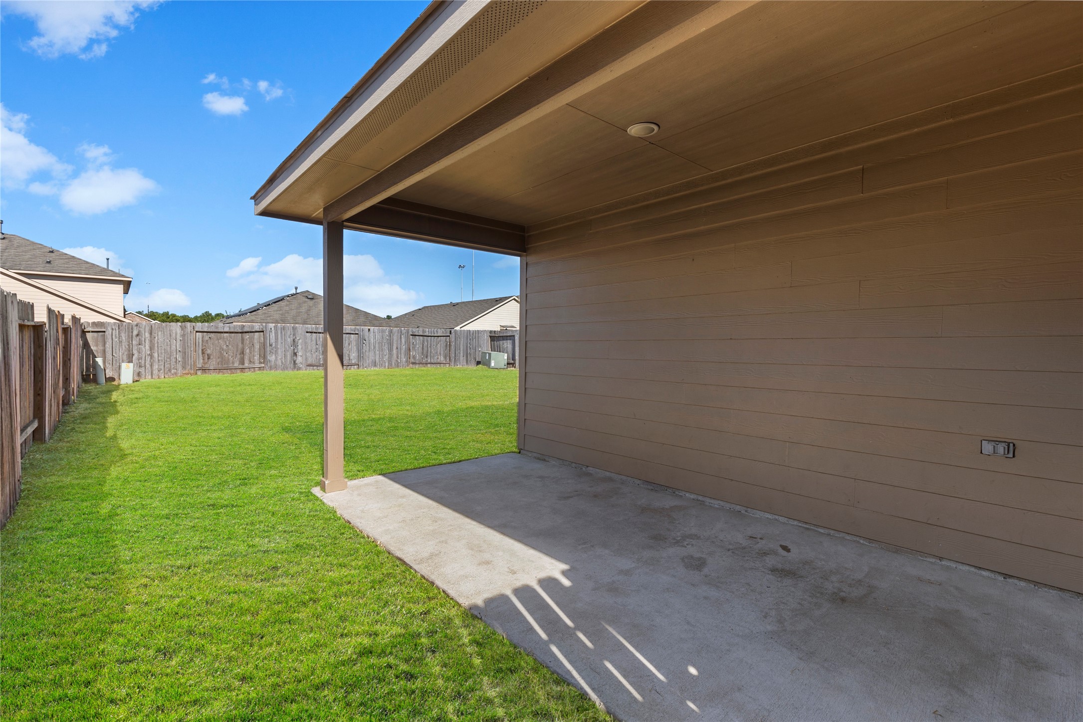 24407 Pigeon Berry Drive Spring, TX 77373 - Photo 29 of 34 a view of a backyard with a garden