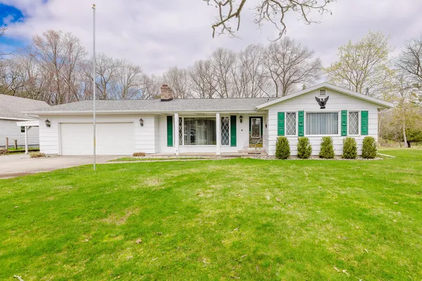 $285,000 | 4236 West White Lake Drive, Whitehall, MI 49461