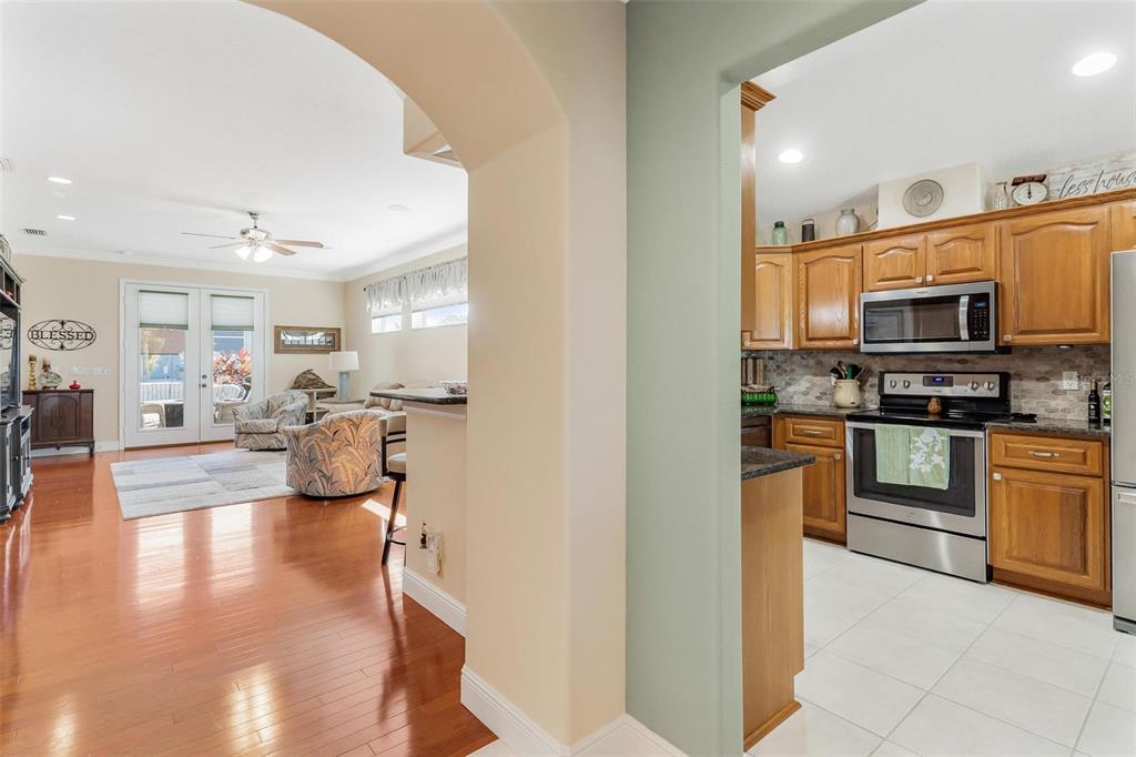 5486 Bounty Circle Tavares, FL 32778 - Photo 6 of 58