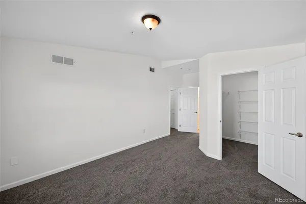 $325,000 | 5733 North Gibralter Way, Unit 3306, Aurora, CO 80019