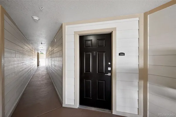 $325,000 | 5733 North Gibralter Way, Unit 3306, Aurora, CO 80019