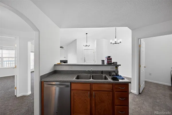 $325,000 | 5733 North Gibralter Way, Unit 3306, Aurora, CO 80019