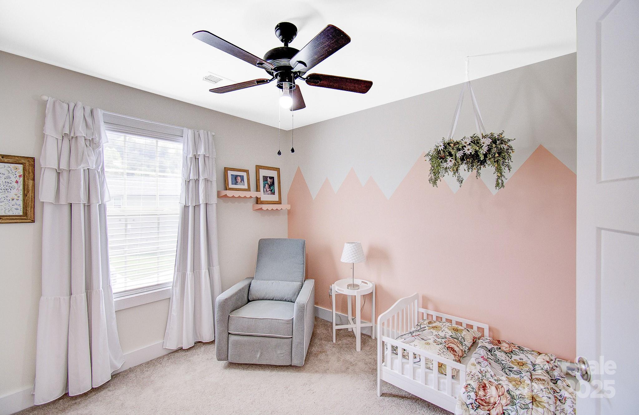 689 Cardwell Lane Fletcher, NC 28732 - Photo 27 of 39 a living room with furniture and a window
