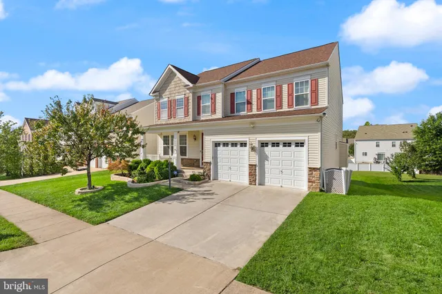 $4,200 | 5666 Spriggs Meadow Drive, Woodbridge, VA 22193