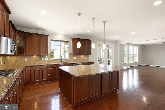 $4,200 | 5666 Spriggs Meadow Drive, Woodbridge, VA 22193